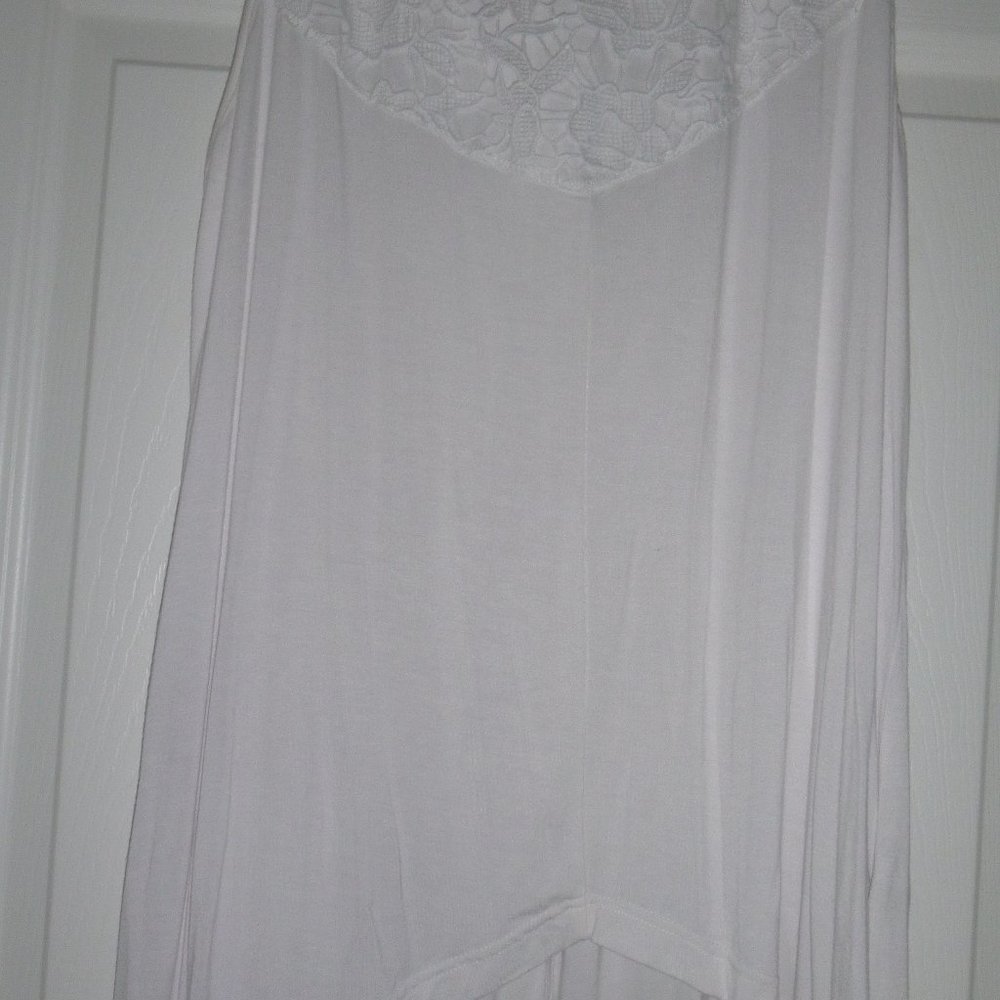 Women's sleeveless top